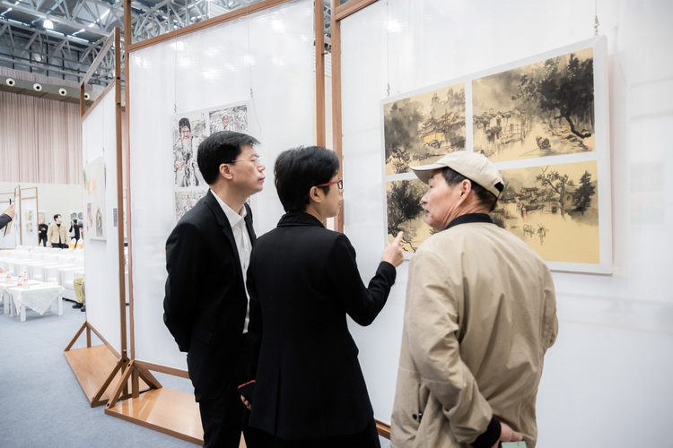 12.展览现场.jpg